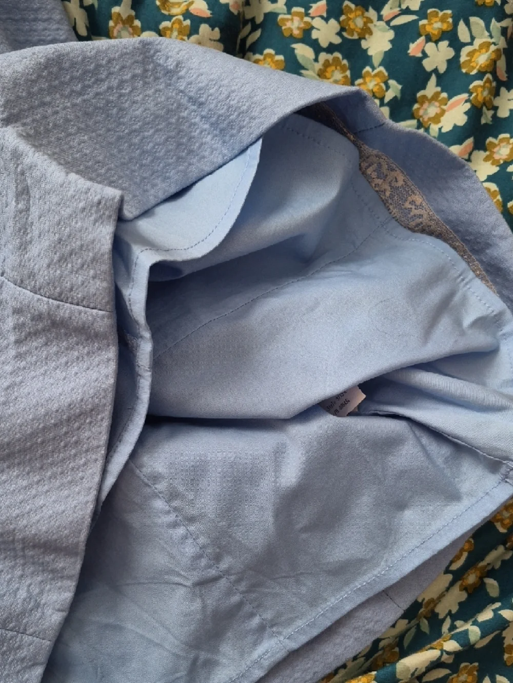 Lilly Pulitzer Powder Blue Sheath Dress with Gold Beaded V-Neck Size 4 - Picture 15 of 16